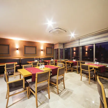 伊斯坦布尔三角洲酒店 酒店 3*