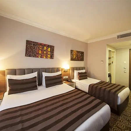 Hotel Delta & Old 3*