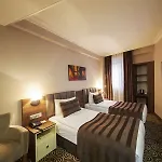 Hotel Delta & Old 3*