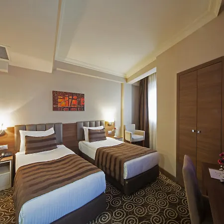 Hotel Delta & Old 3*