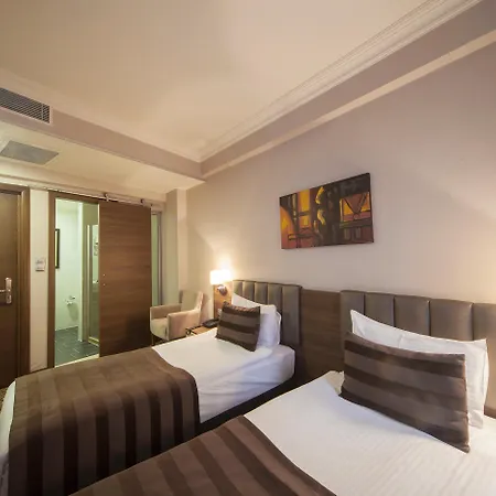 Delta Istanbul&old 3*