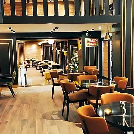 Delta & Old Hotel 3*