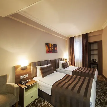 Hotel Delta & Old 3*